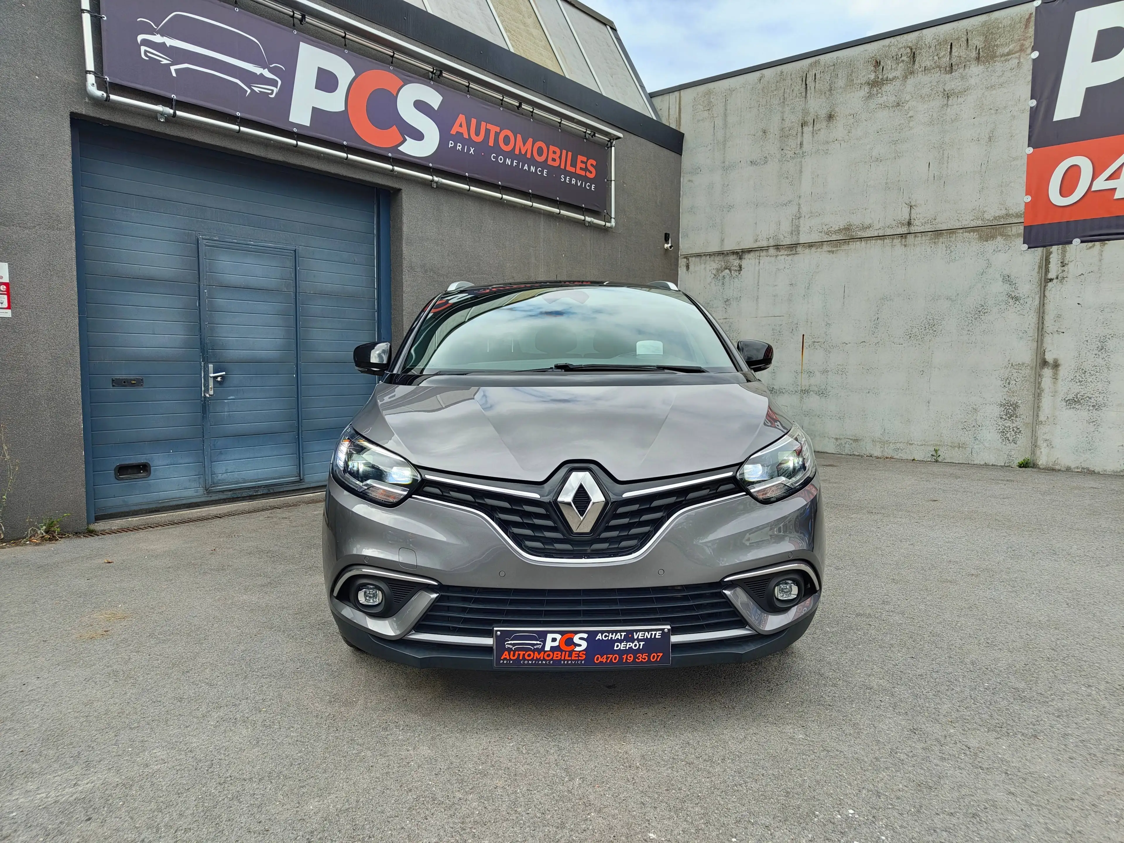 Renault Grand Scenic Grand Scénic 1.7 Blue dCi Black Edition *GPS*CLIM*SIEGES CHAUFFANT*BLUETOOTH*GARANTIE 12 MOIS — photo 2