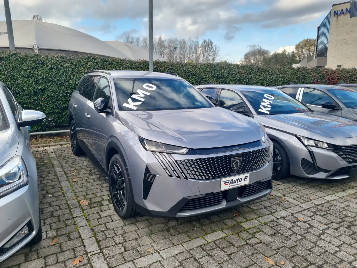 Peugeot 5008 5008 Hybrid 145 e-DCS6 Allure - KM0 Grau - 2