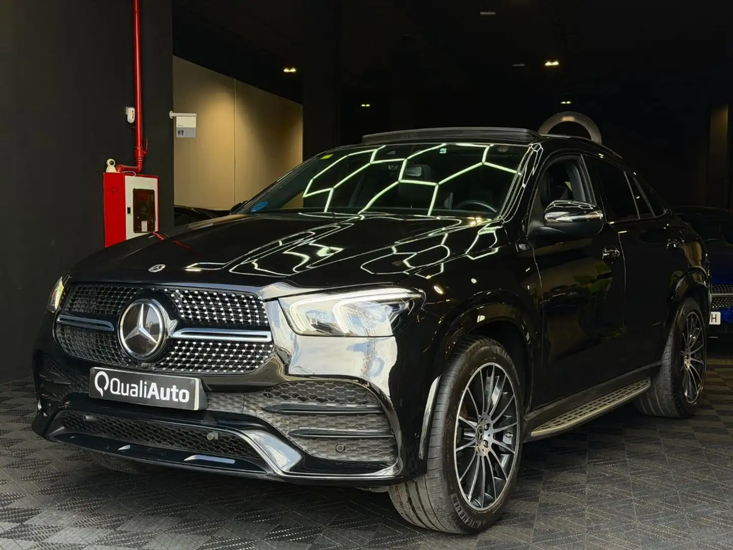 Mercedes-Benz GLE 350 Coupe de 4MATIC Hibrido Enchufable Negro - 2