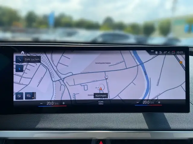 BMW Ix view 9