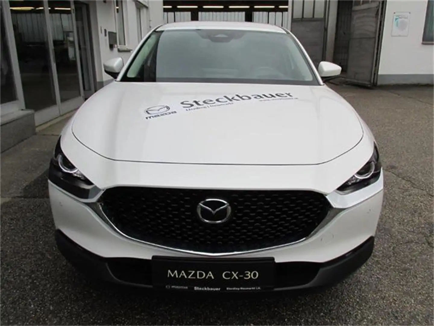 Mazda 2 05  CX-30 .5L e-SKYACTIV G 140ps 6MT WD E Білий - 2