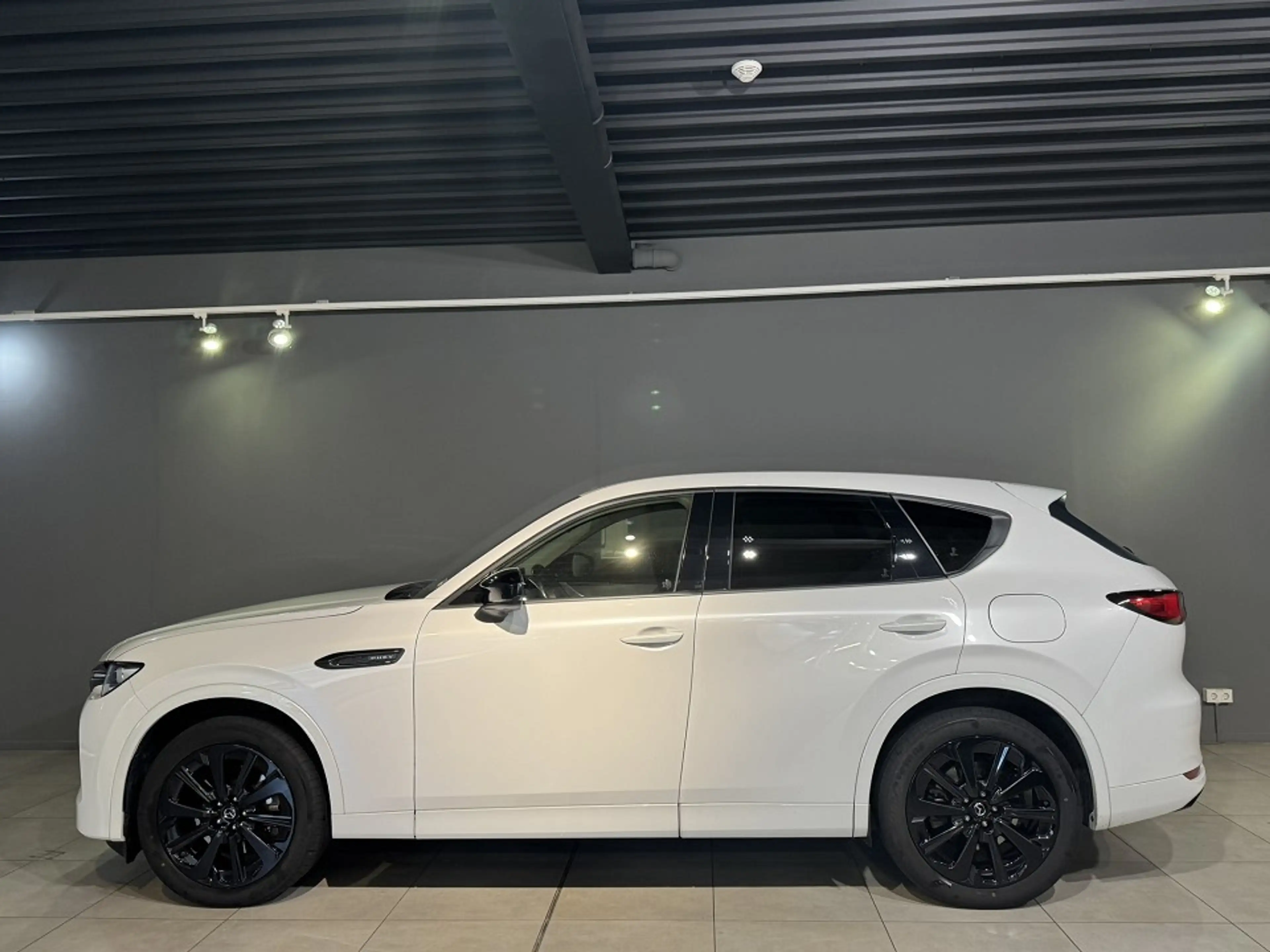 Mazda CX-60 PHEV HOMURA CON-P DRI-P COM-P AWD Homura Hybrid AW — photo 3