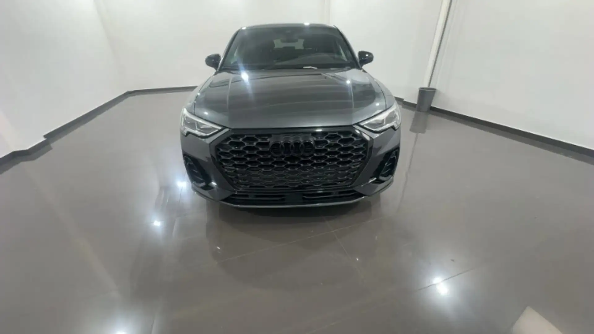 Audi Q3 Q3 SPB 35 TDI S tronic Identity Black Grigio - 2