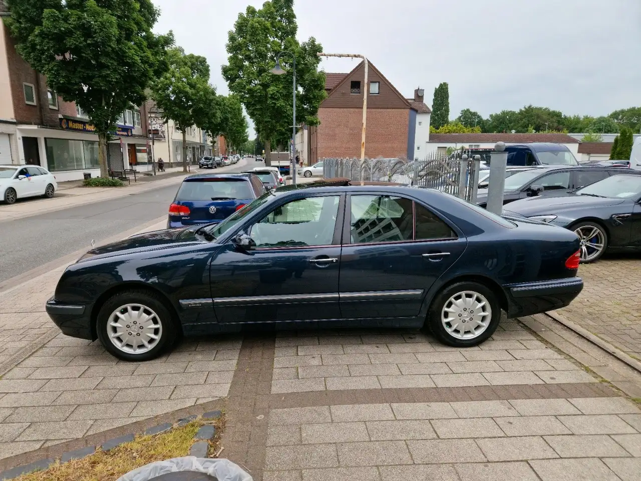 Mercedes-Benz E 280 ELEGANCE Automatik*2.HAND*LEDER*KLIMA*TEMP, foto 8