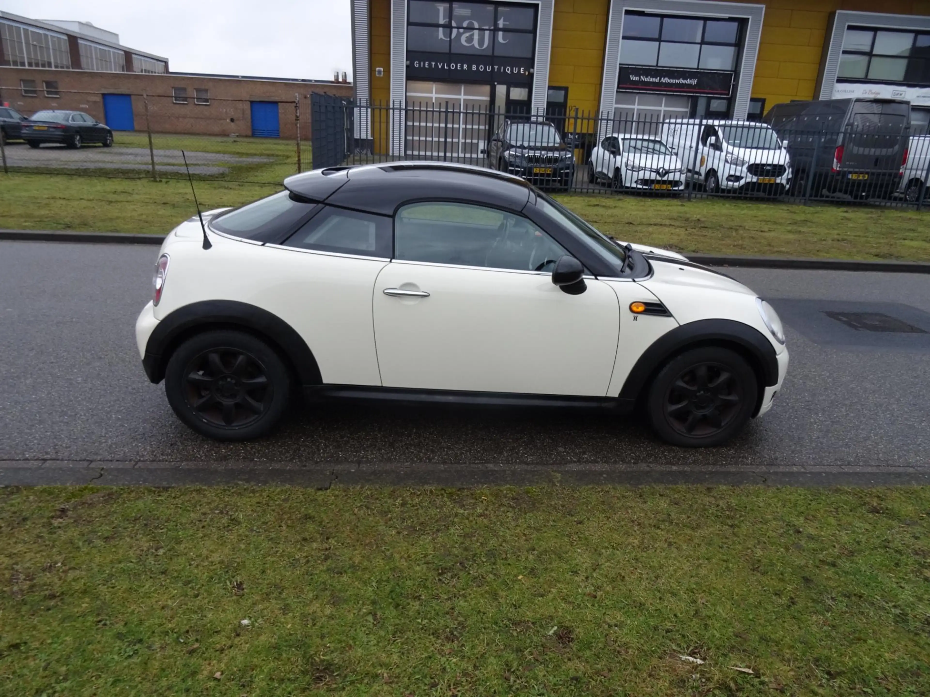 MINI Cooper Coupe Mini 1.6 Pepper — photo 6