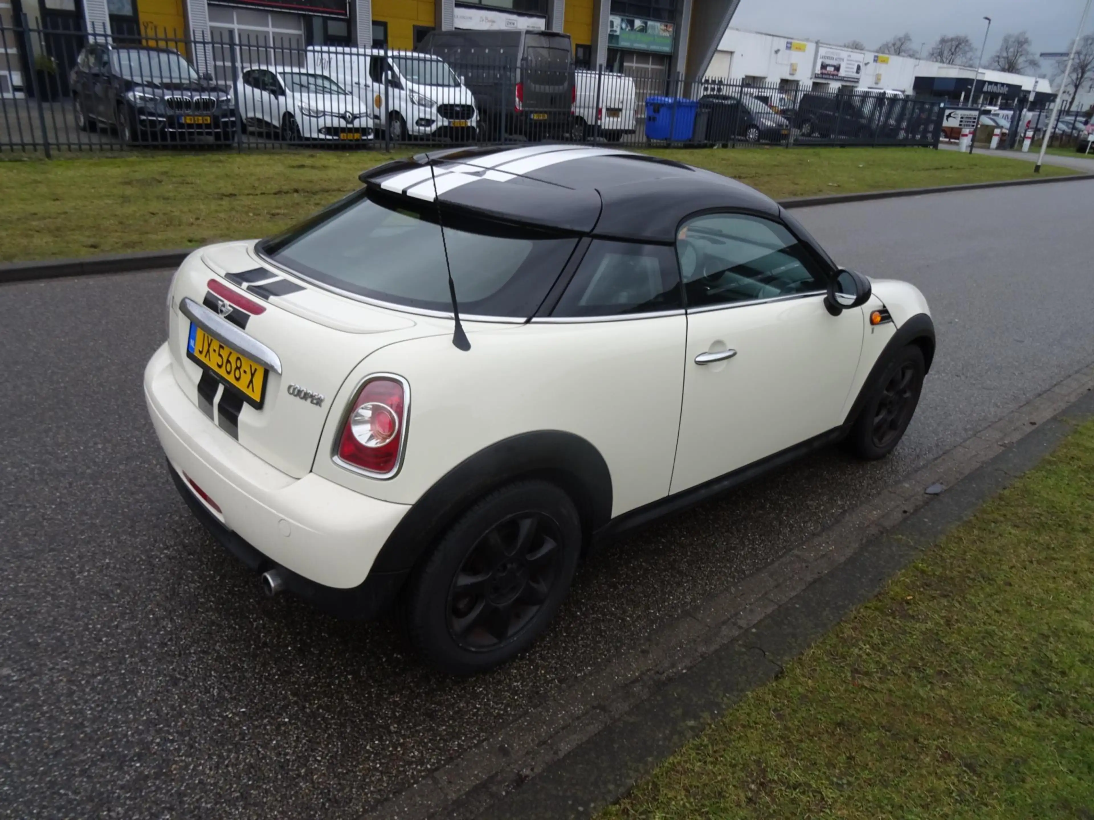 MINI Cooper Coupe Mini 1.6 Pepper — photo 5