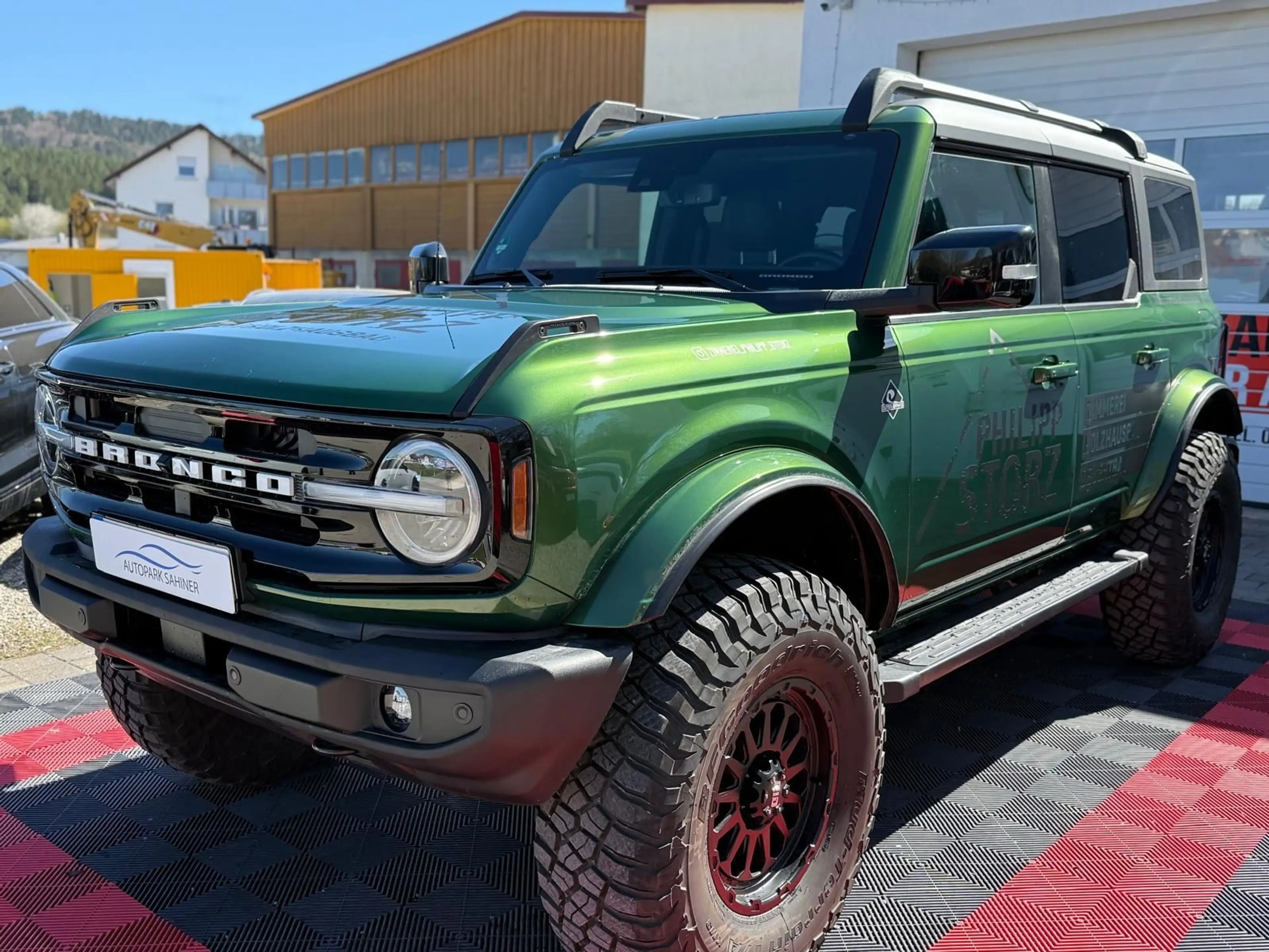 Ford Bronco Outer Banks 4x4 — photo 5