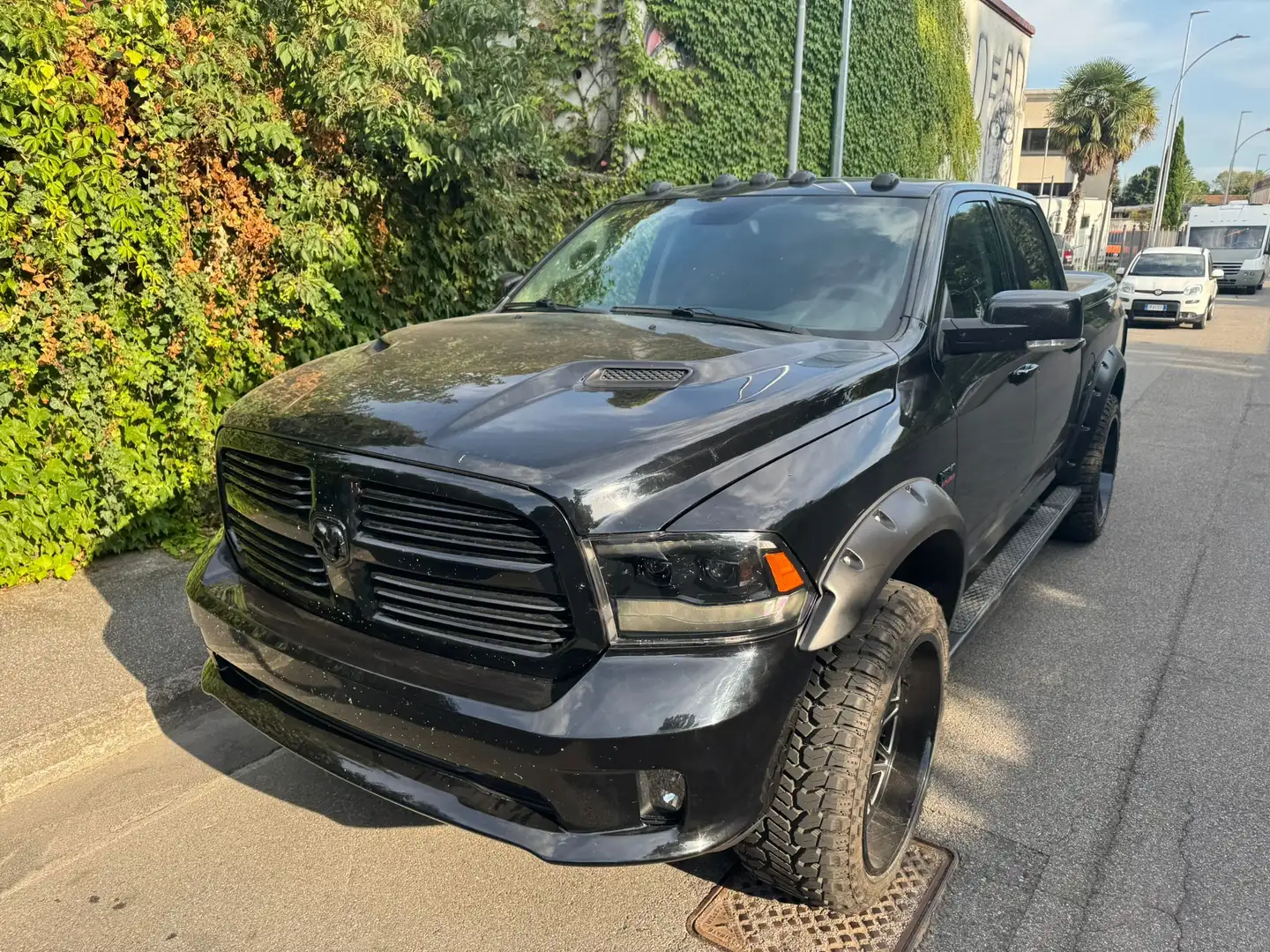 Dodge RAM 1500HEMI V8 4X4 GPL CREWCAB LIFT CERCHI 22 FATT. Zwart - 2