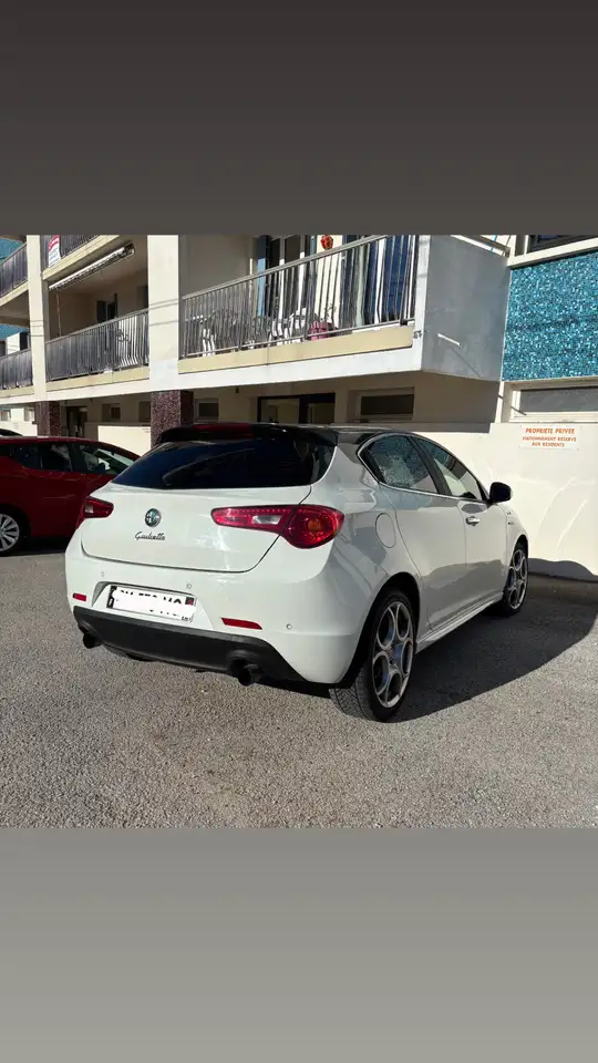 Alfa-romeo Giulietta 2.0 JTDm 140 ch S\u0026S Distinctive