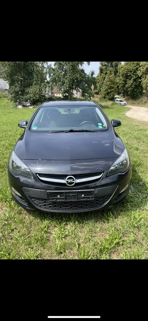 Opel Astra 1.6 Exklusiv - 1
