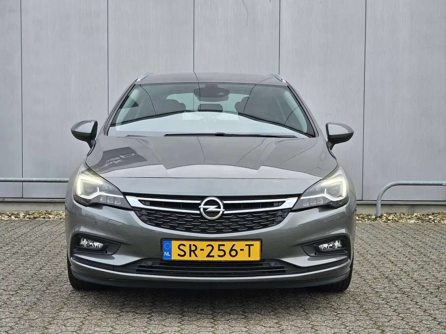 Opel Astra Sports Tourer 1.4T 150pk Executive Navigatie | Par Grijs - 2