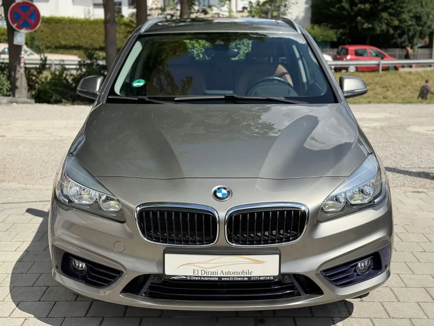 BMW 220 220d Aut Active Tourer Sport Line Pano/Leder/Nav Zilver - 2