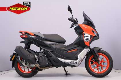 Aprilia SR GT 200 SPORT