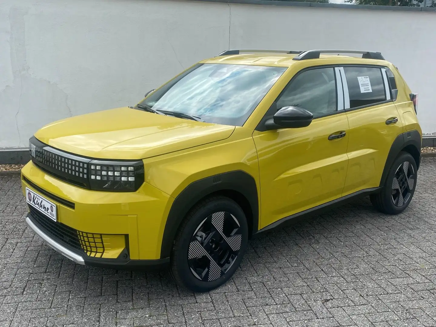 Fiat Grande Panda 1.2 Hybrid eDCT La Prima Jaune - 1