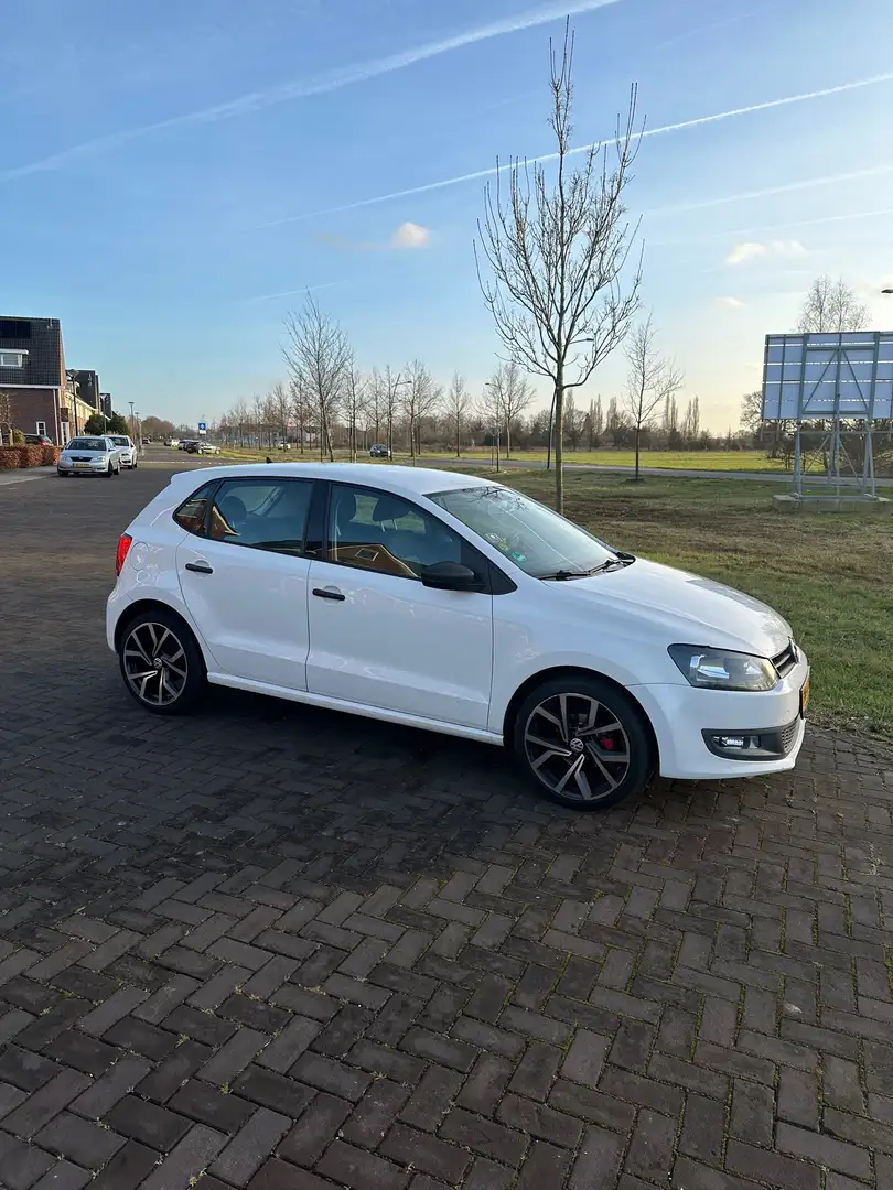 Volkswagen Polo 1.2 Easyline 6R Topstaat Nieuwe APK (03-25) Wit - 2