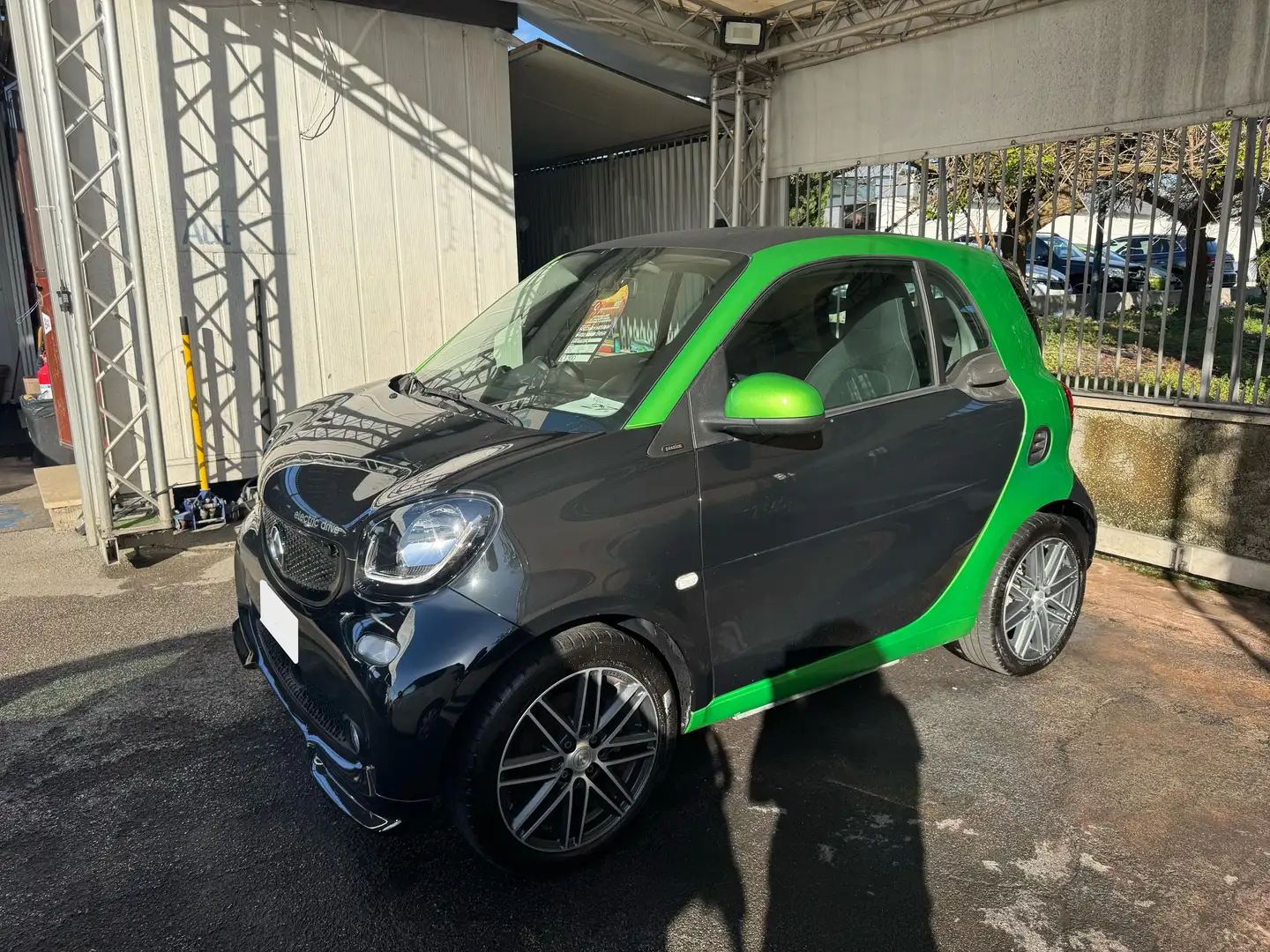 smart forTwo EQ ALLESTIMENTO BRABUS Nero - 2