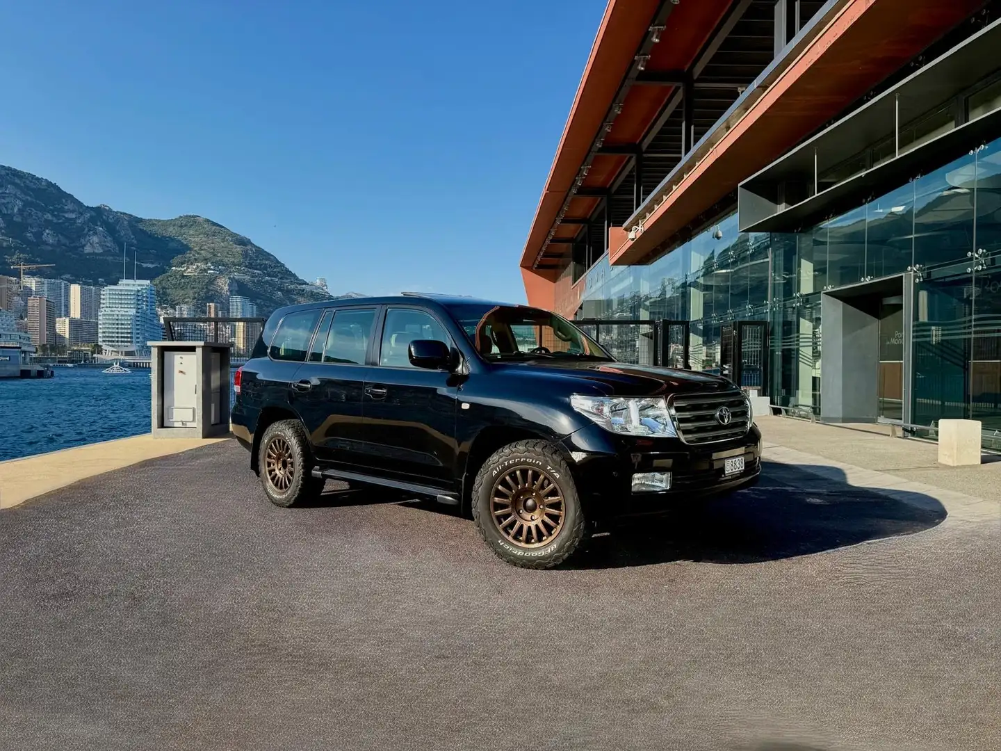 Toyota Land Cruiser SW V8 4.5 D-4D Lounge - 2