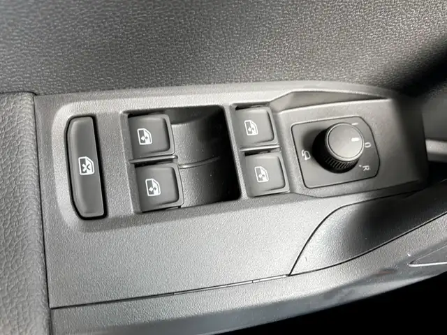 Seat Ibiza view 6