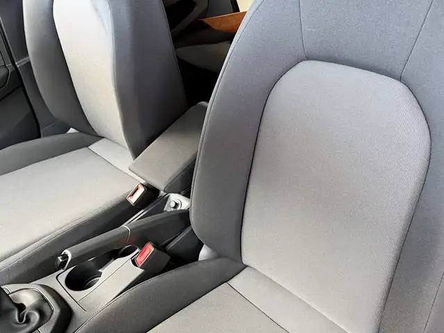 Seat Ibiza view 8