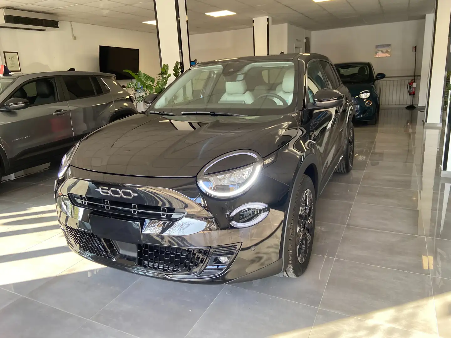 Fiat 600 600 LA PRIMA 1.2 HYBRID 110cv DCT - KMO 2025 Nero - 2