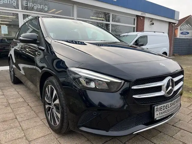 Mercedes-Benz B 250 e Style AUT LED KAM T-LEDER SHZ