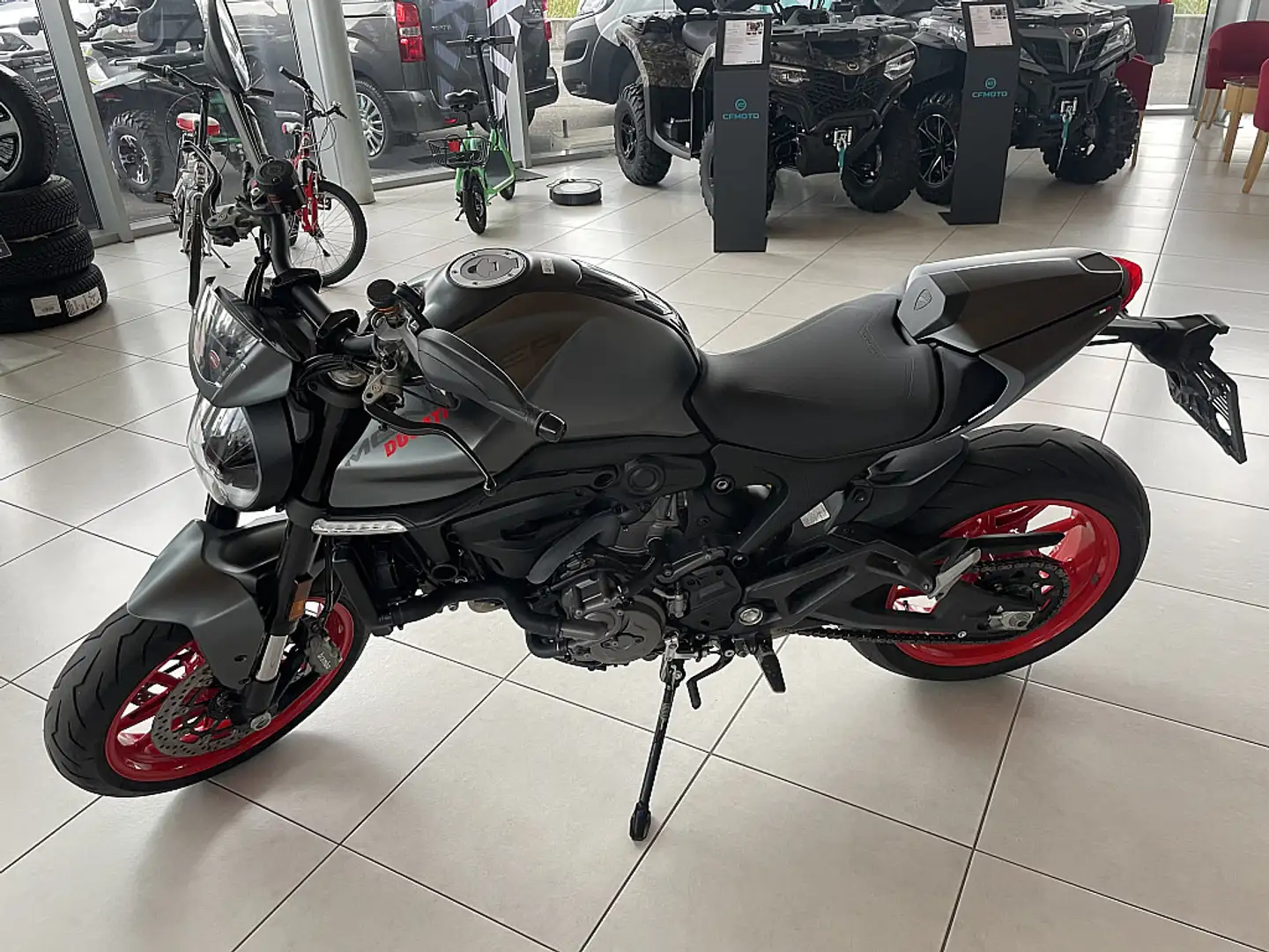 Ducati Monster + Grau - 1