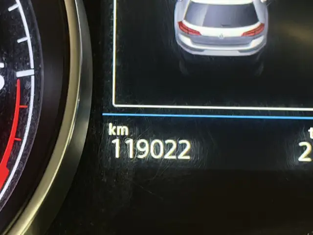 Volkswagen Golf view 12