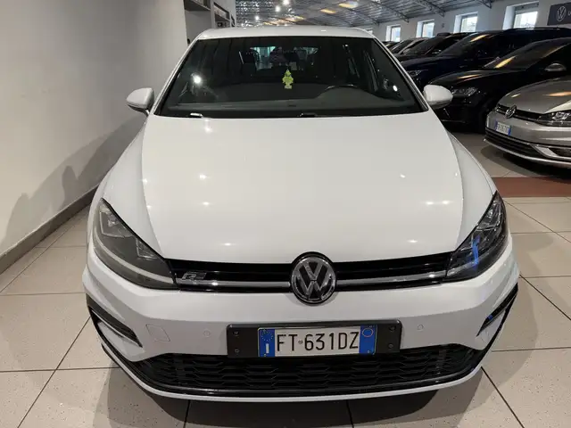 Volkswagen Golf view 6