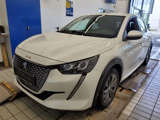 Peugeot 208 e- Allure Pack