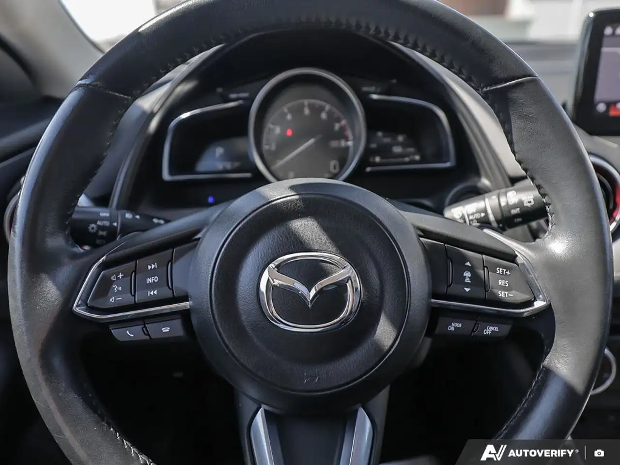 Mazda CX-3 снимка Mazda CX-3