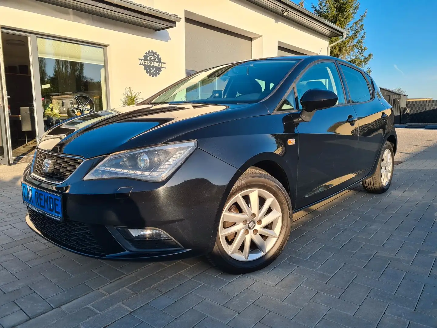 SEAT Ibiza Style*Xenon*Leder*SHZ*PDC*NAVI*ALU*TOP* Černá - 1