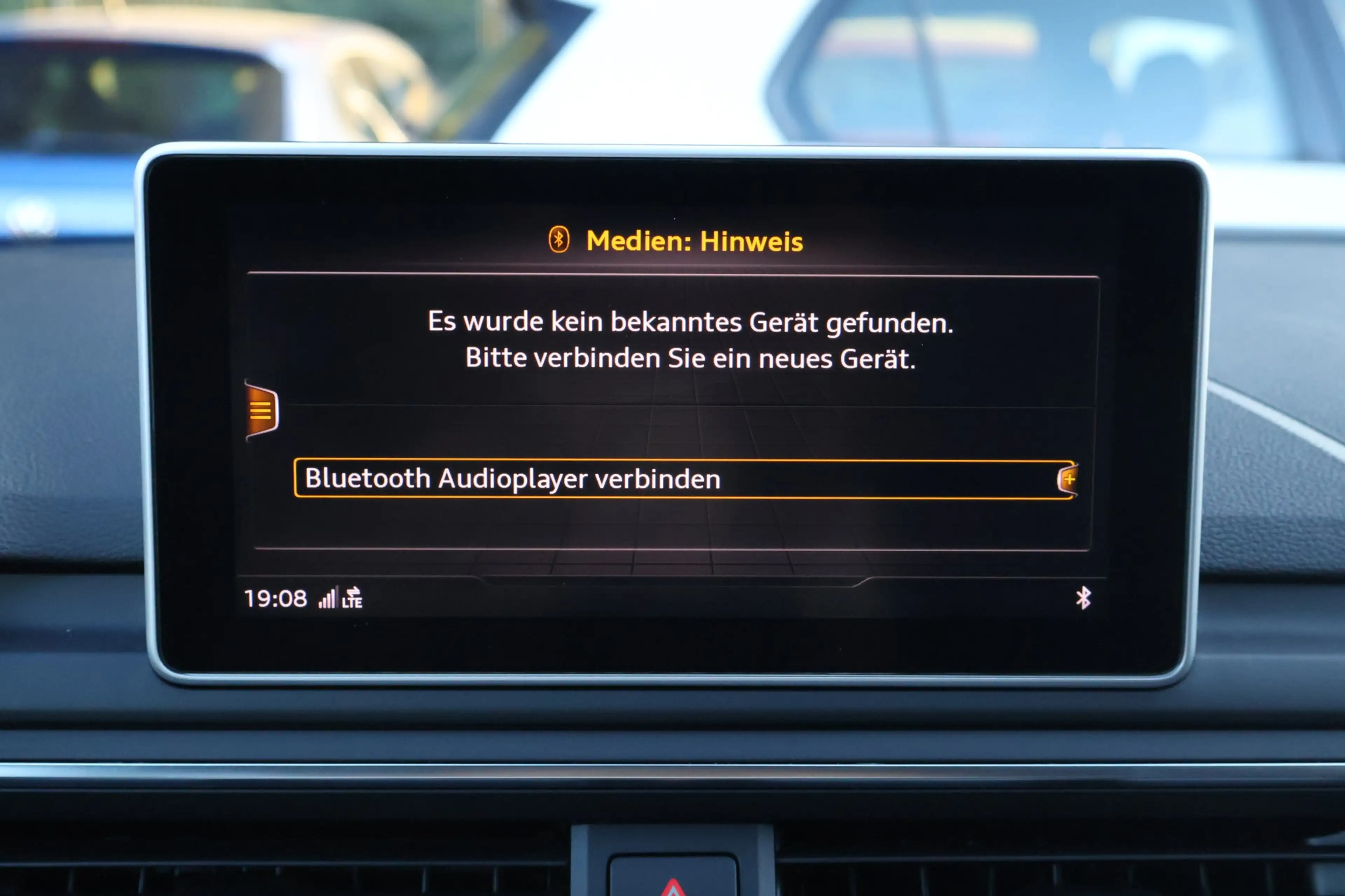 Audi A4 allroad 2.0 TDI quattro Digitales Cockpit LED — photo 14
