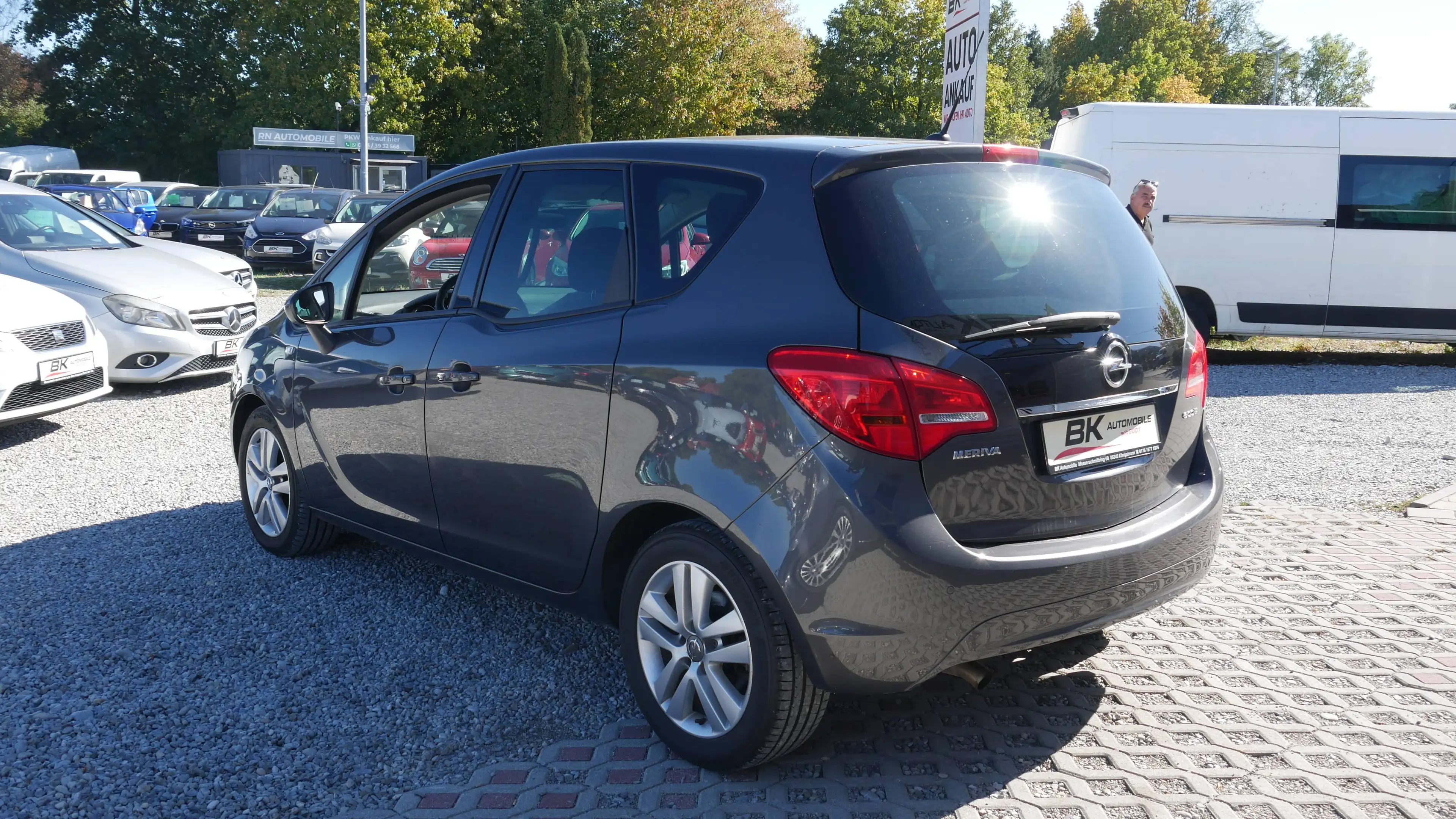 Opel Meriva 1.4 TÜV,- Kundendienst Neu 1. Hand Scheckheft Lenkrad,- Sitzheiz. — photo 5