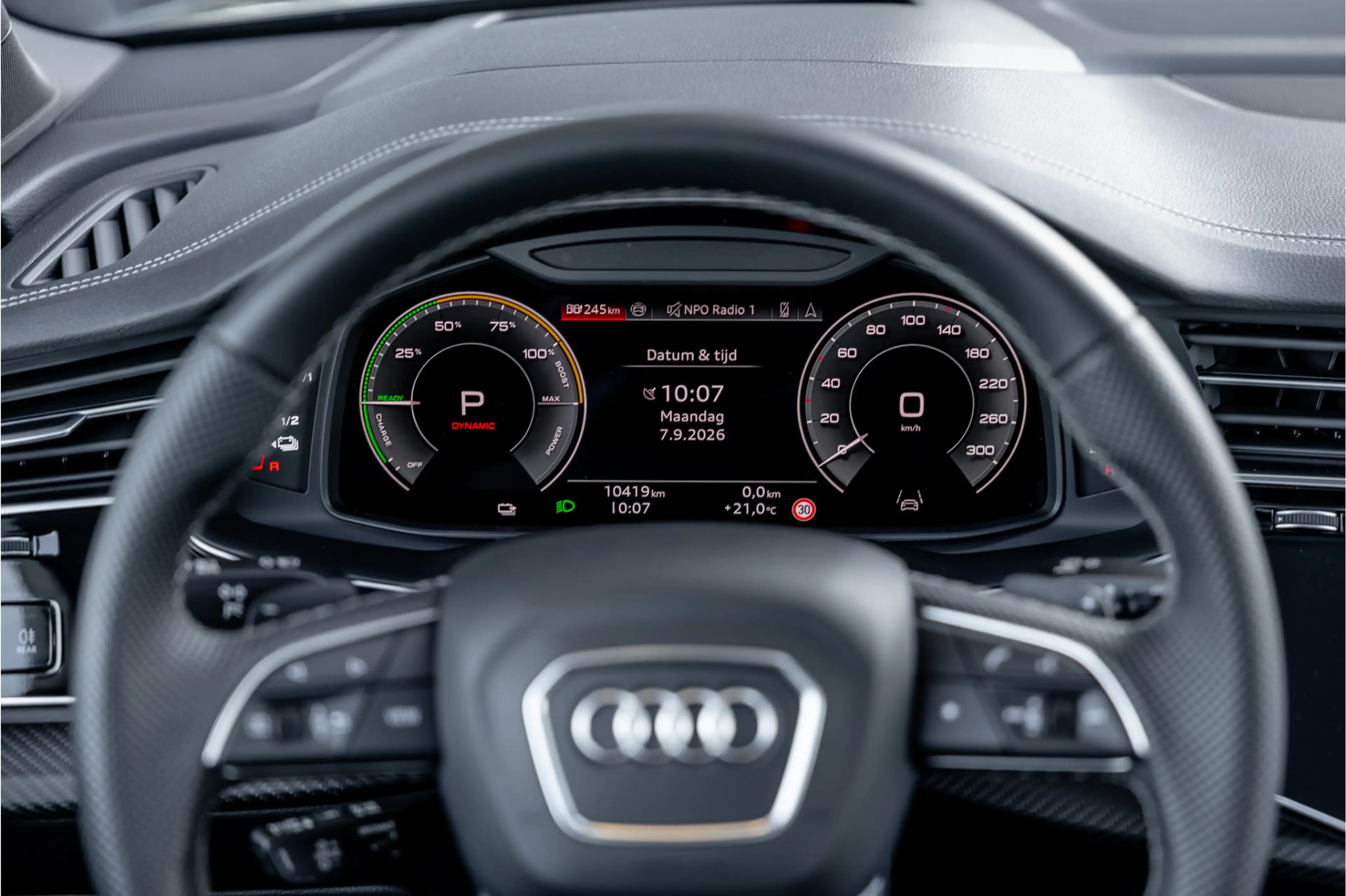 Audi Q7 60 TFSI e quattro Pro Line S Competition - Panoram — photo 12