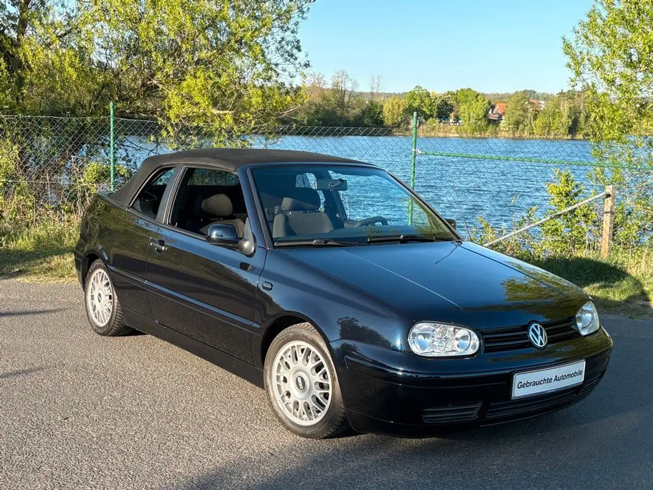 Volkswagen Golf 1.8 Highline Cabriolet kompl neu lackiert, foto 1