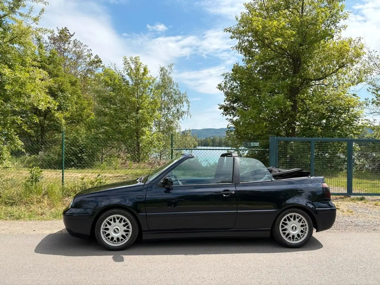 Volkswagen Golf 1.8 Highline Cabriolet kompl neu lackiert, foto 2
