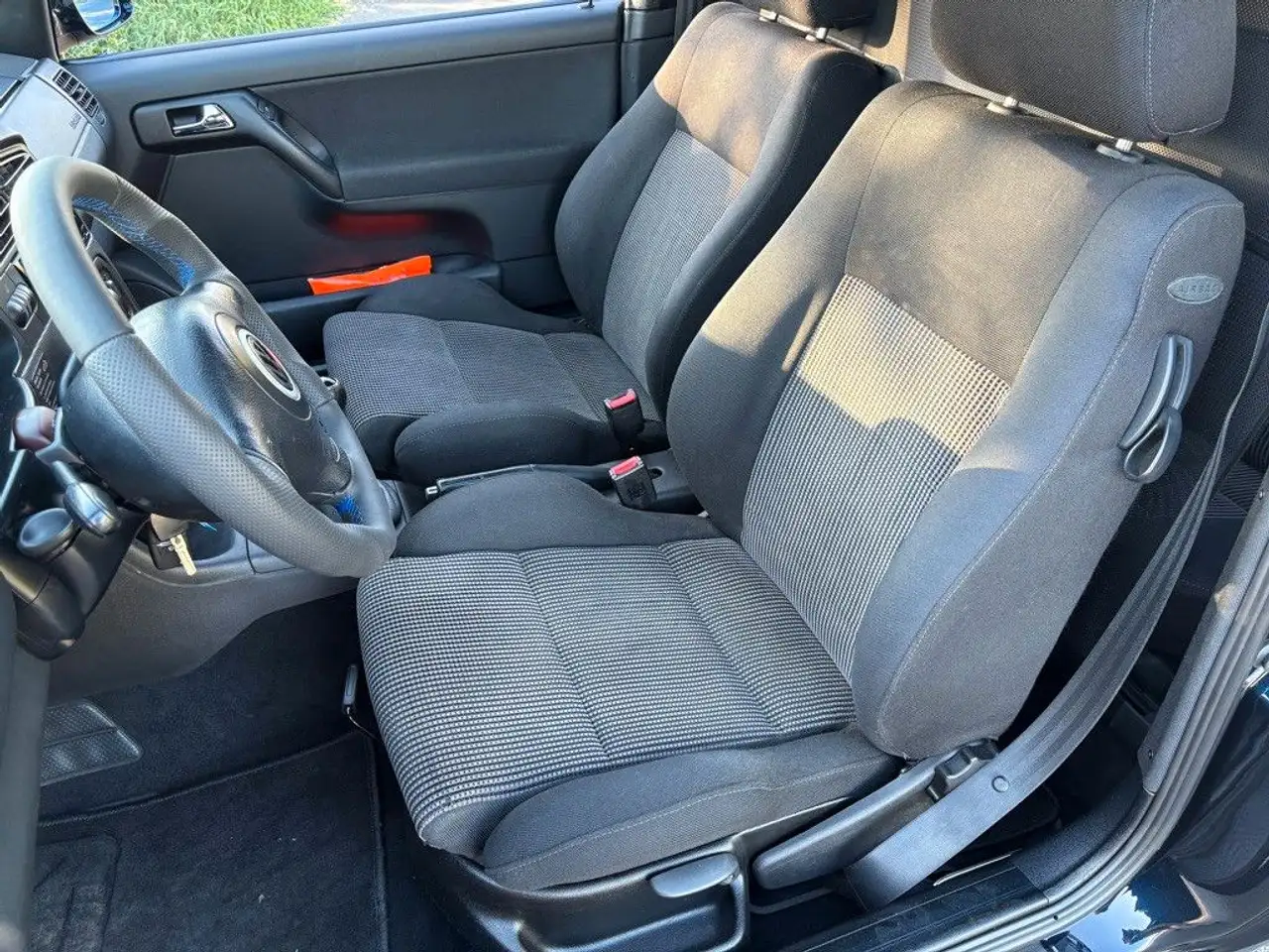 Volkswagen Golf 1.8 Highline Cabriolet kompl neu lackiert, foto 10