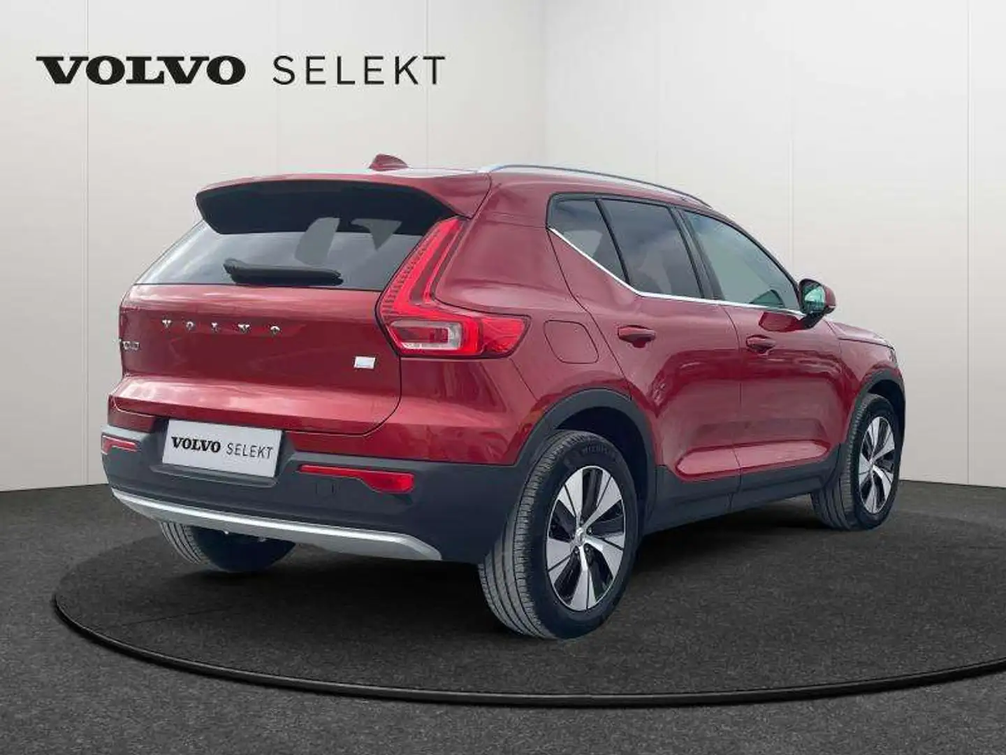Volvo XC40 T4 PHEV Momentum / Hybride Rouge - 2