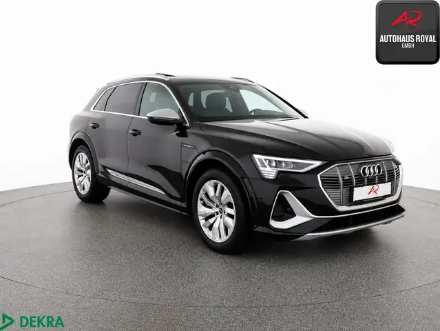 Audi E-Tron view 7