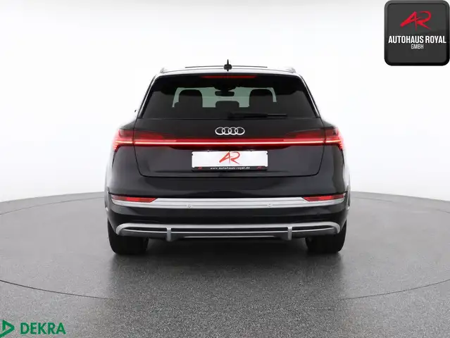 Audi E-Tron view 4
