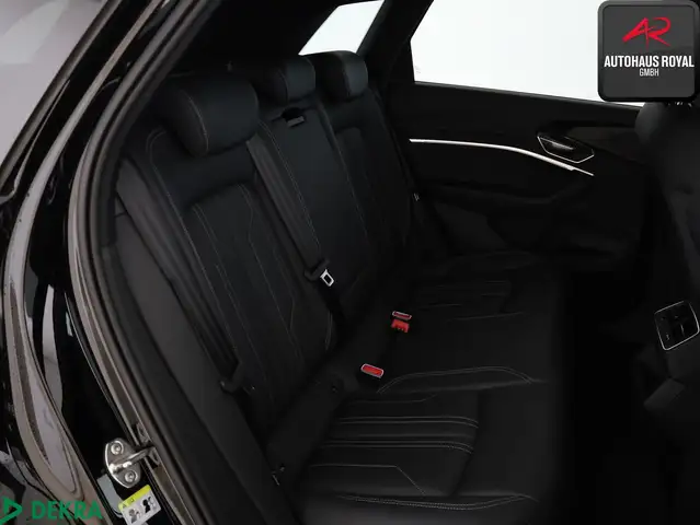 Audi E-Tron view 13