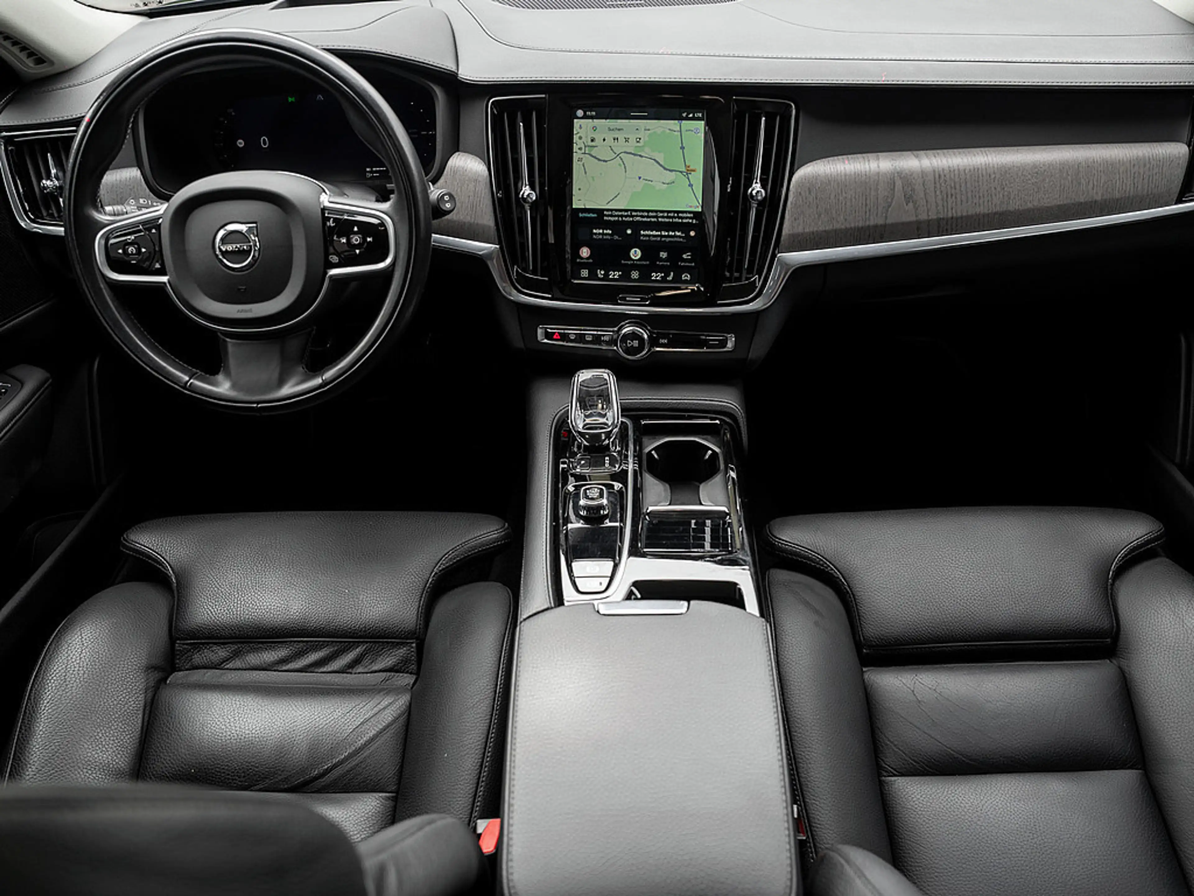 Volvo V90 Kombi T6 Inscription Recharge AWD 360° — photo 6