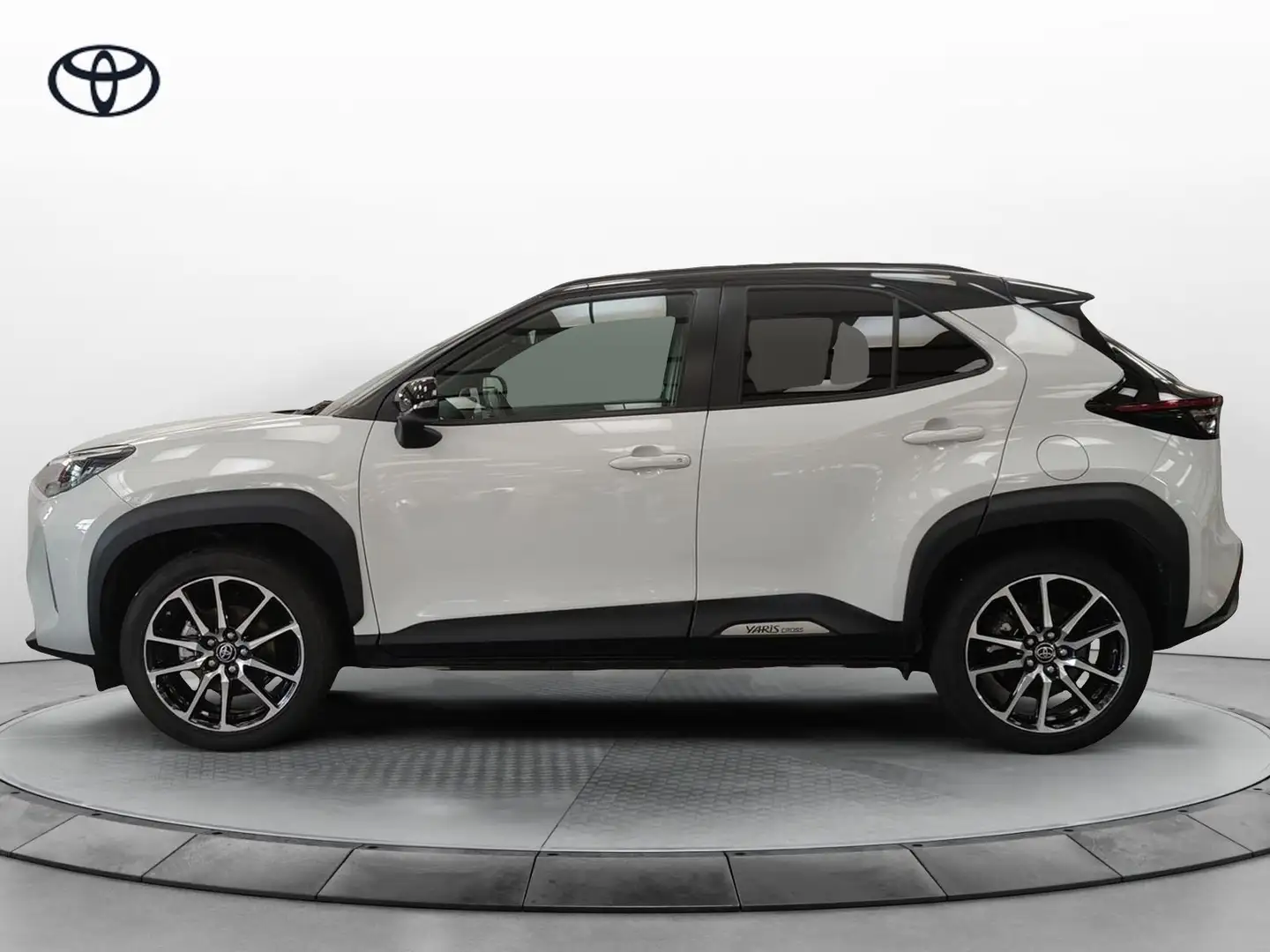 Toyota Yaris Cross Yaris Cross 1.5 Hybrid 130 CV 5p. E-CVT GR SPORT Gris - 2