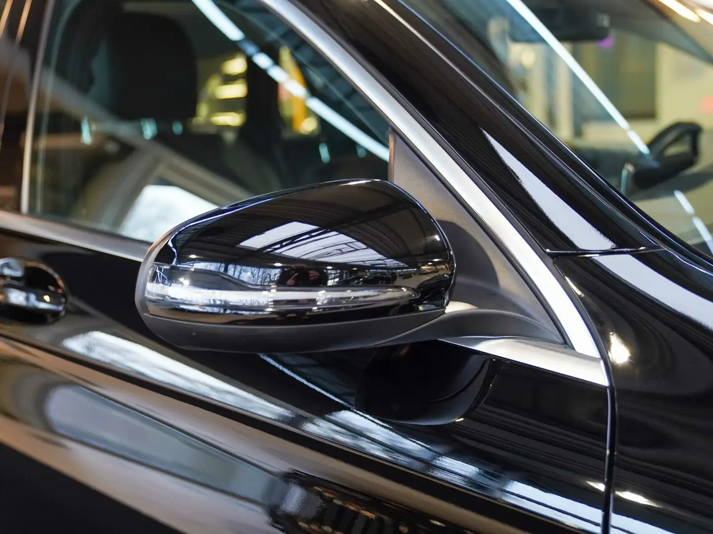 Mercedes-Benz GLC 300 GLC 300 de 4M 0,5% CarPlay Kamera Ganzjahresreif Schwarz - 2