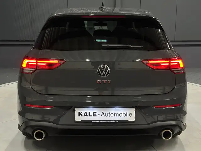 Volkswagen Golf view 4