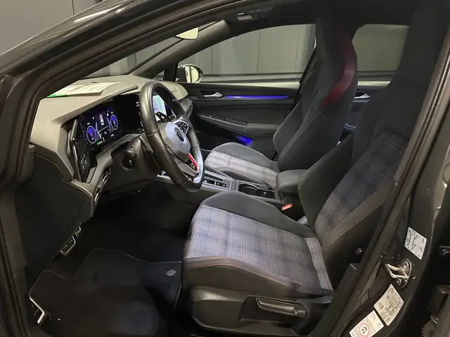 Volkswagen Golf view 14