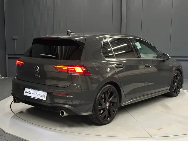 Volkswagen Golf view 5