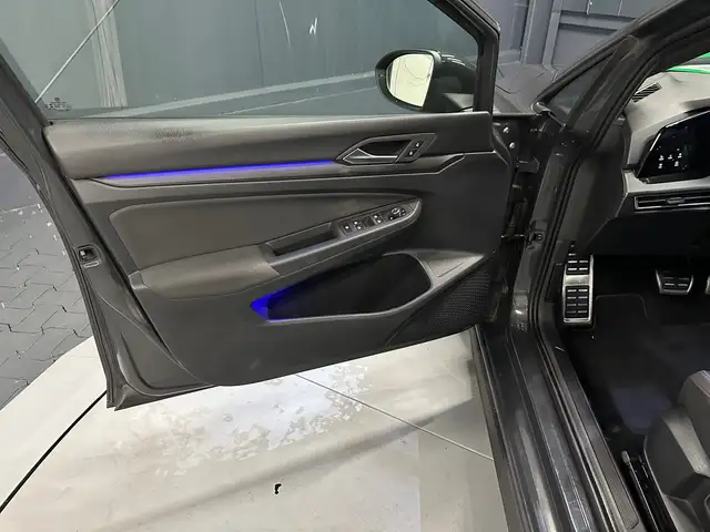 Volkswagen Golf view 13
