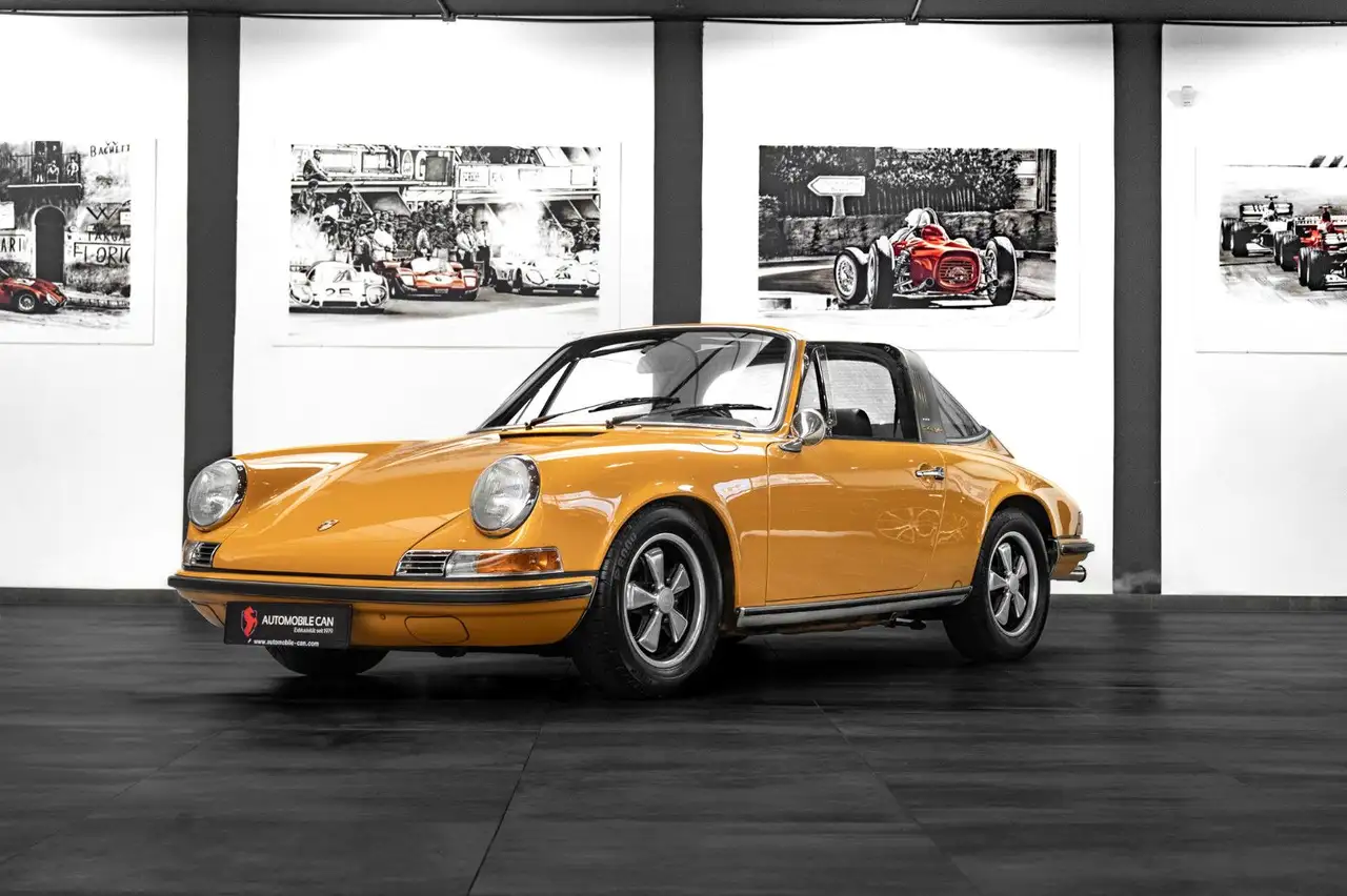 Porsche 911