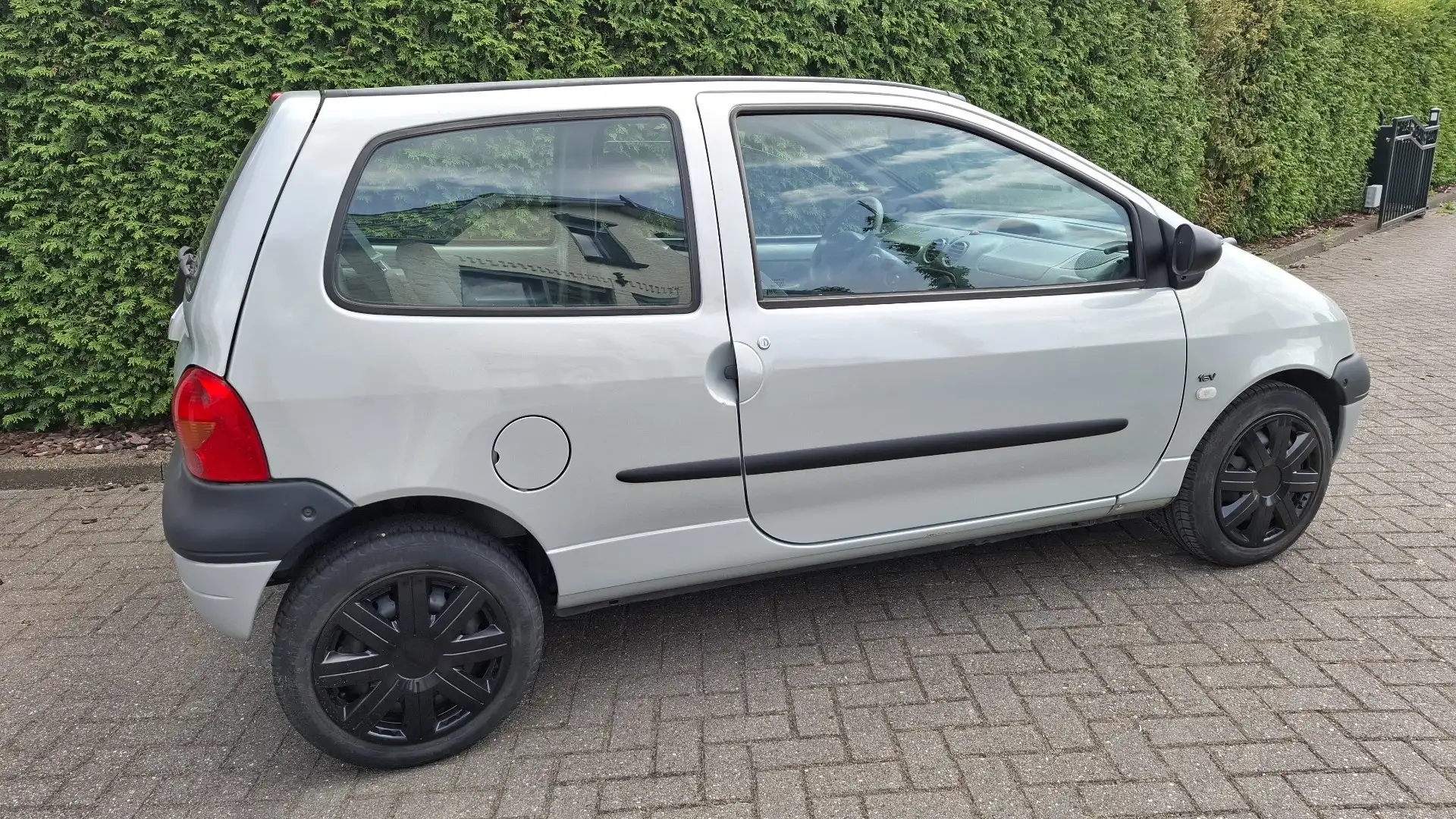 Renault Twingo 1.2-16V Emotion Gris - 2